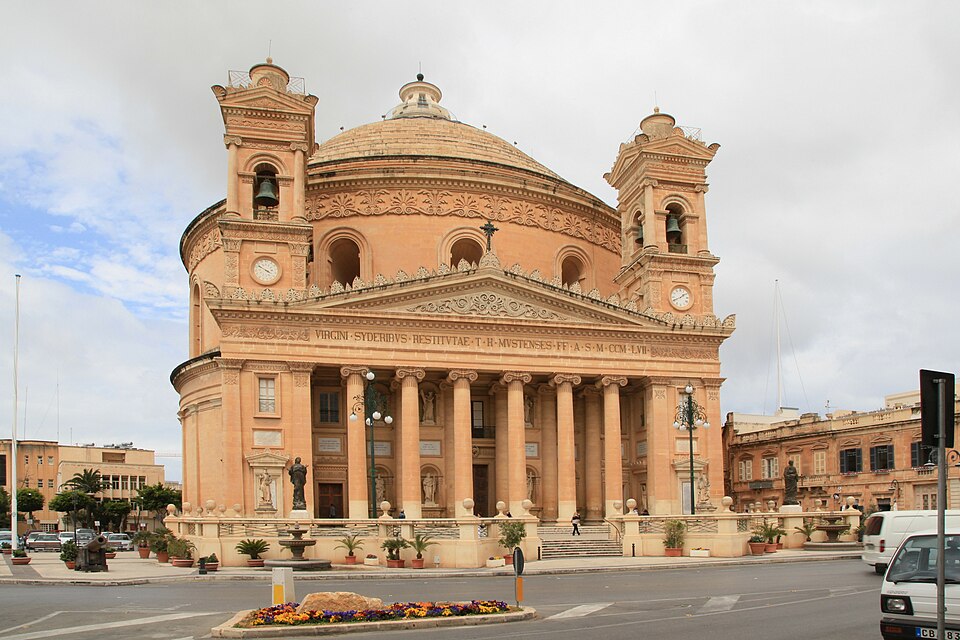Malta - Mosta - Triq il-Kbira + Rotunda 01 ies